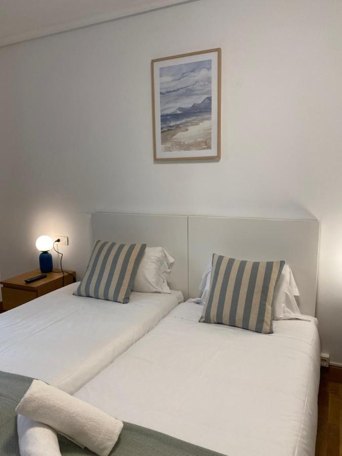 Apartamento Amplio Y Central A Pie De Playa La Concha San Sebastian Exterior photo
