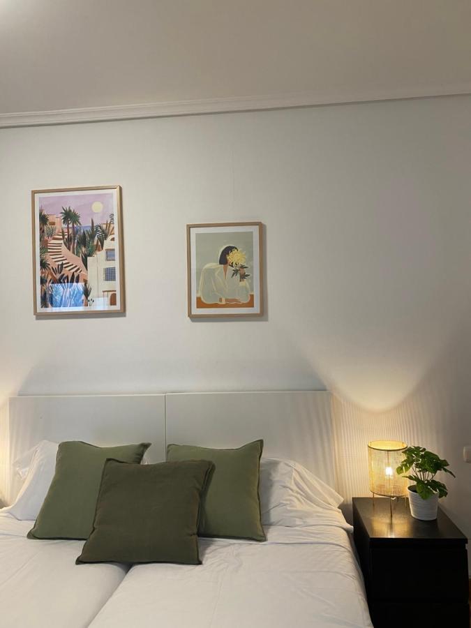 Apartamento Amplio Y Central A Pie De Playa La Concha San Sebastian Exterior photo